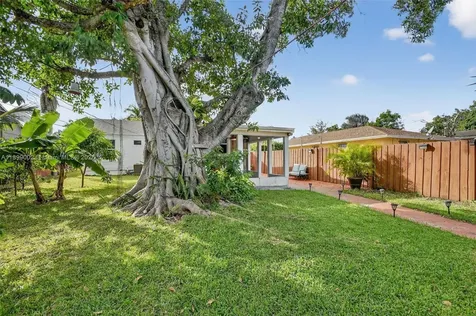 1606 N D Street Lake Worth FL 33460