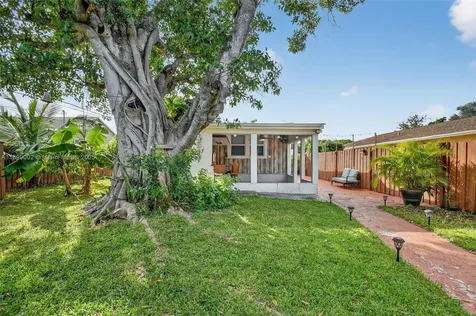 1606 N D Street Lake Worth FL 33460