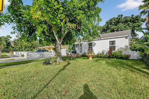 1606 N D Street Lake Worth FL 33460