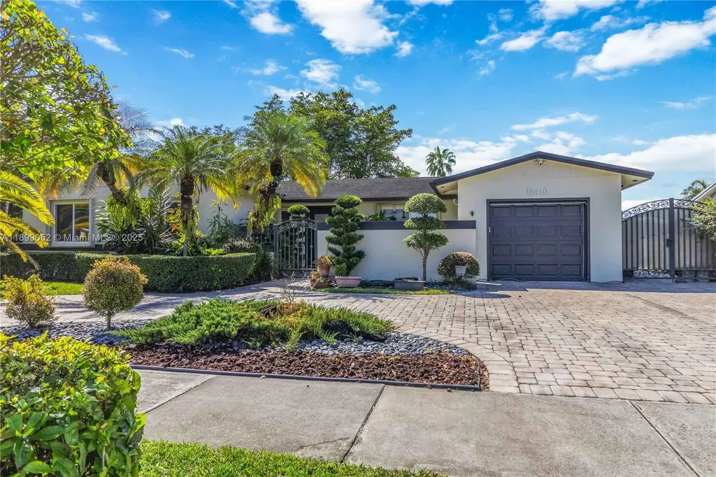 12410 SW 106th Terrace Miami FL 33186