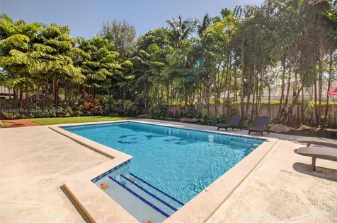 7720 SW 176th Street Palmetto Bay FL 33157