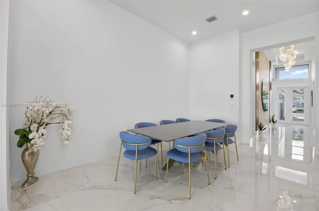 8317 Essex Country Club Drive Boca Raton FL 33434