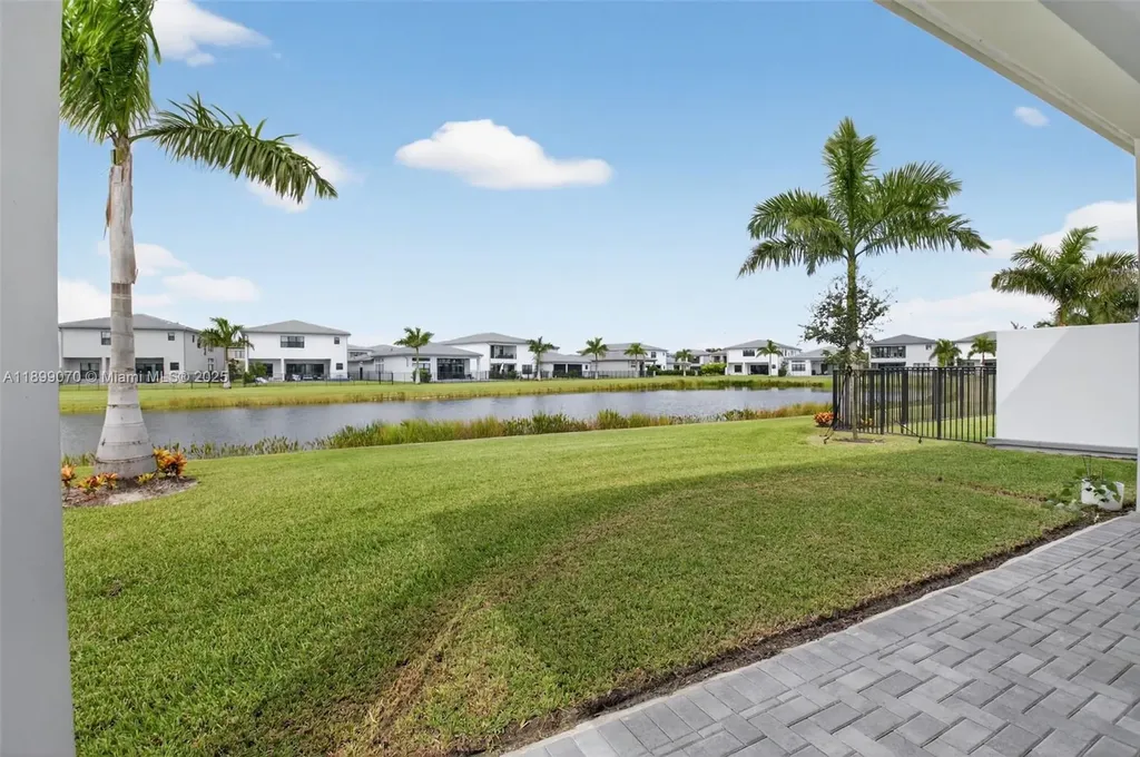 8317 Essex Country Club Drive Boca Raton FL 33434