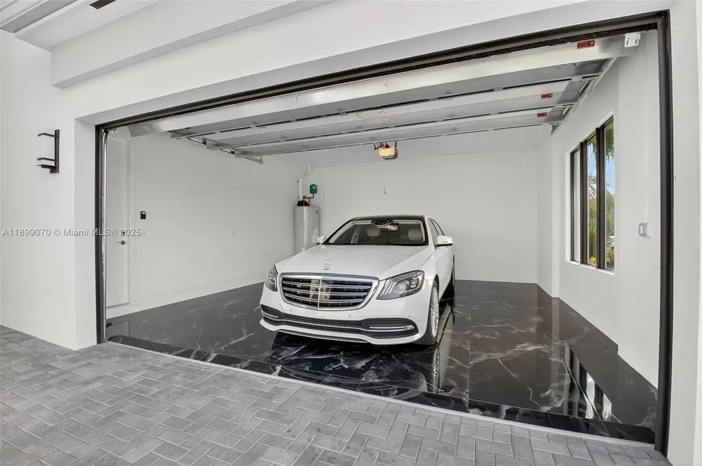 8317 Essex Country Club Drive Boca Raton FL 33434