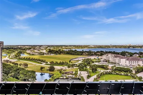 2425 Presidential Way West Palm Beach FL 33401