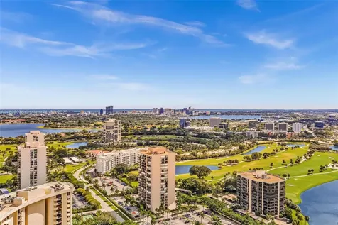2425 Presidential Way West Palm Beach FL 33401