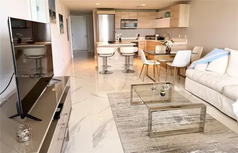 16385 Biscayne Boulevard North Miami Beach FL 33160
