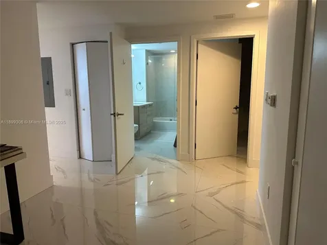 16385 Biscayne Boulevard North Miami Beach FL 33160