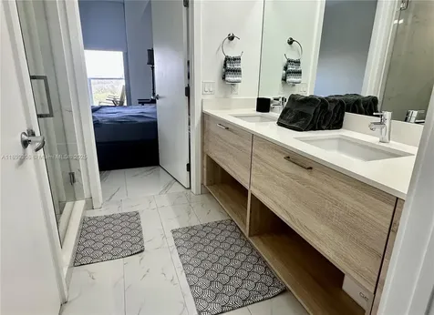 16385 Biscayne Boulevard North Miami Beach FL 33160