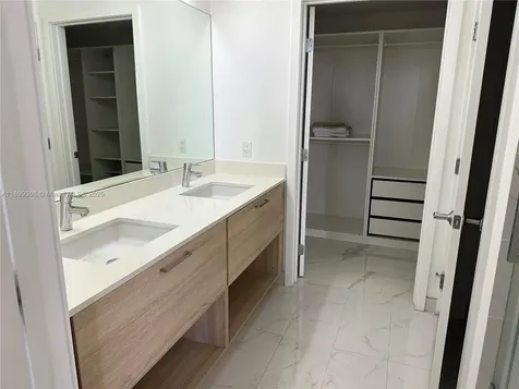 16385 Biscayne Boulevard North Miami Beach FL 33160