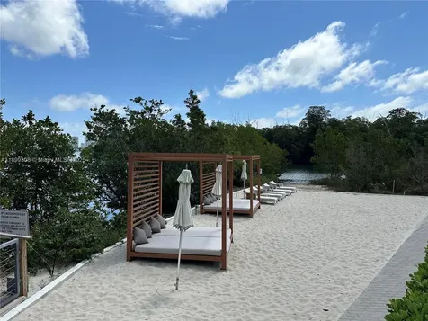 16385 Biscayne Boulevard North Miami Beach FL 33160