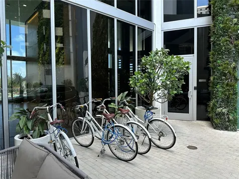 16385 Biscayne Boulevard North Miami Beach FL 33160
