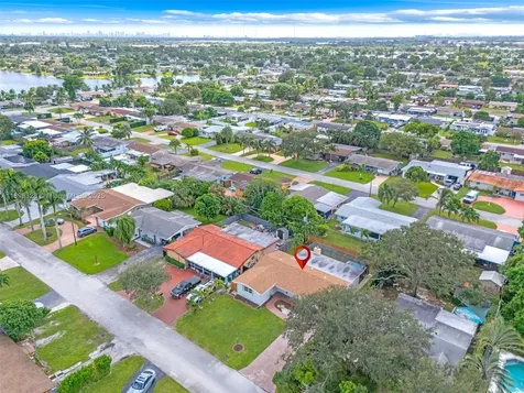 8860 NW 15th Street Pembroke Pines FL 33024