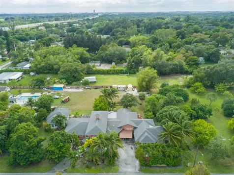 5400 Palm Tree Road Plantation FL 33317