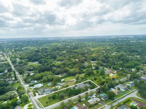 5400 Palm Tree Road Plantation FL 33317