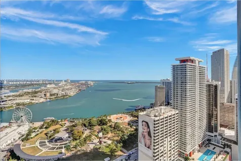 253 NE 2nd Street Miami FL 33132