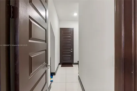 8975 NW 161st Terrace Miami Lakes FL 33018