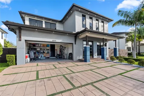 8975 NW 161st Terrace Miami Lakes FL 33018