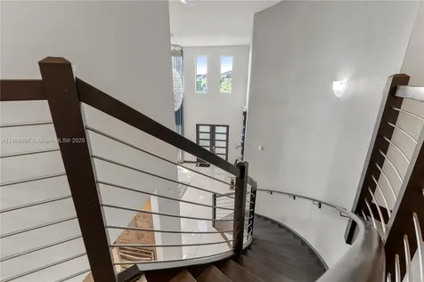 8975 NW 161st Terrace Miami Lakes FL 33018