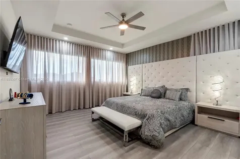 8975 NW 161st Terrace Miami Lakes FL 33018