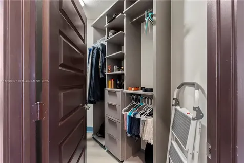 8975 NW 161st Terrace Miami Lakes FL 33018
