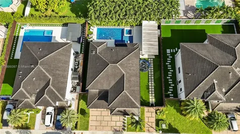 8975 NW 161st Terrace Miami Lakes FL 33018