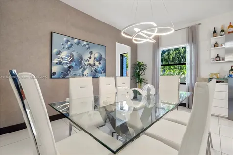8975 NW 161st Terrace Miami Lakes FL 33018