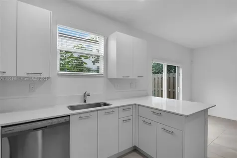 12523 NW 24th Avenue Miami FL 33167