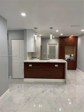 1230 NE 148th Street Miami FL 33161