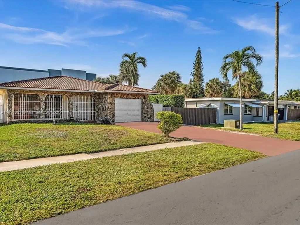 1300 SW 32nd Street Fort Lauderdale FL 33315