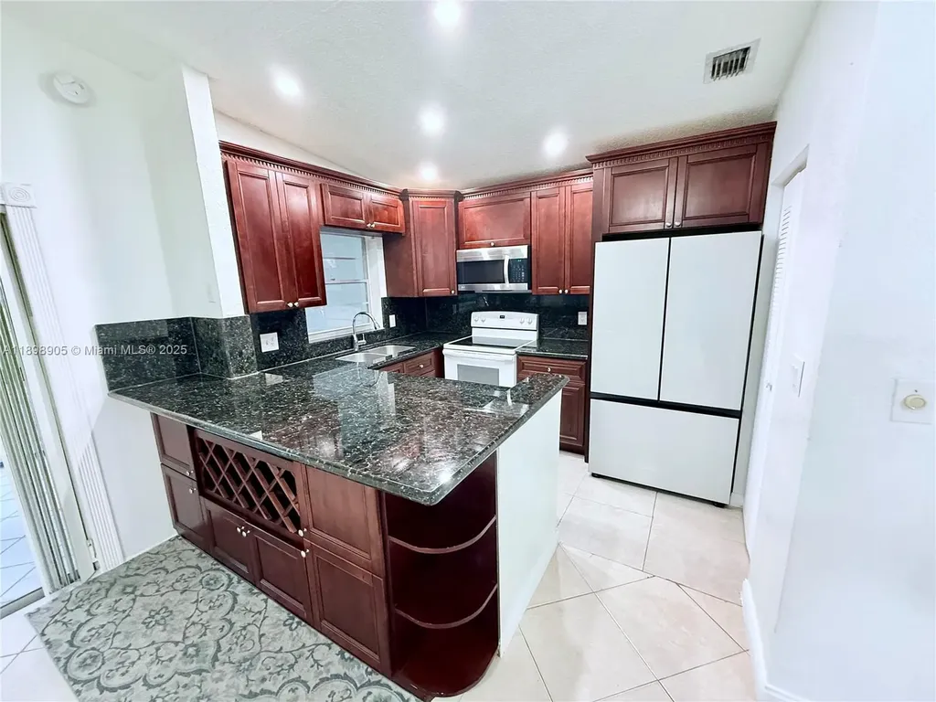 22279 Woodborn Drive Boca Raton FL 33428
