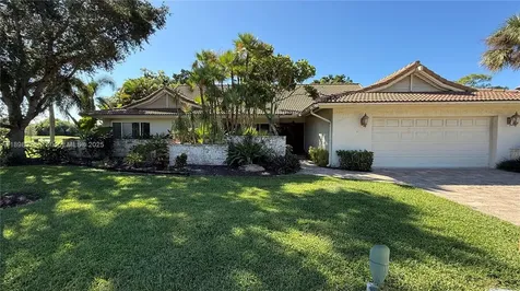 10134 Boca Woods Lane Boca Raton FL 33428