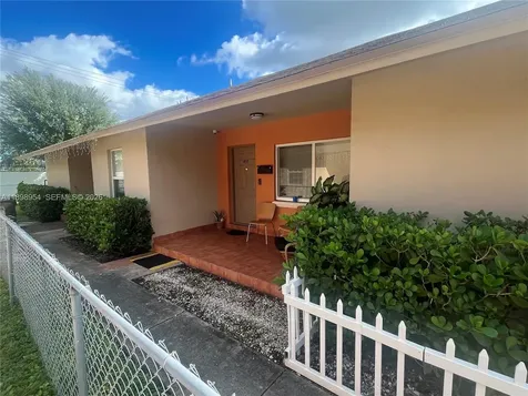 453 E 13th Street Hialeah FL 33010