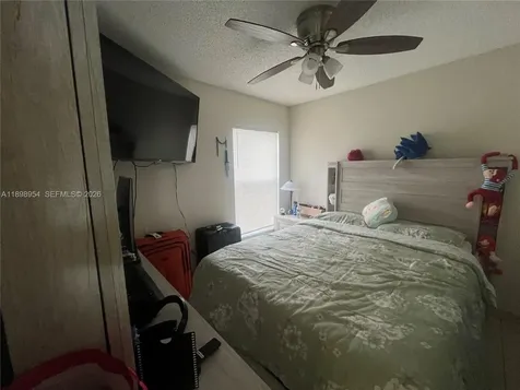 453 E 13th Street Hialeah FL 33010
