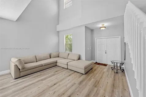 4401 NW 41st Place Coconut Creek FL 33073