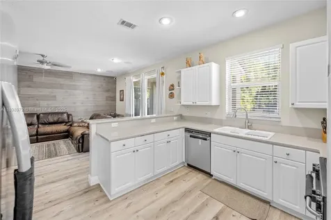 4401 NW 41st Place Coconut Creek FL 33073