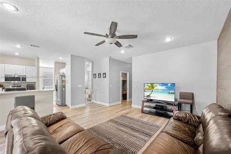 4401 NW 41st Place Coconut Creek FL 33073