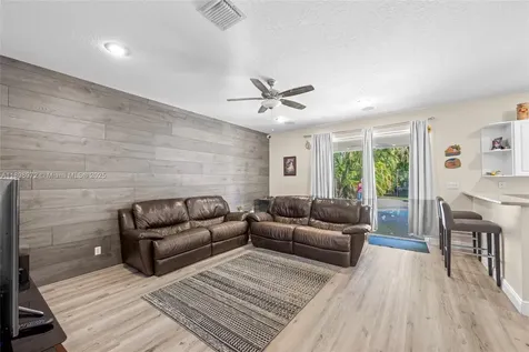 4401 NW 41st Place Coconut Creek FL 33073