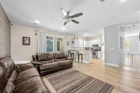 4401 NW 41st Place Coconut Creek FL 33073