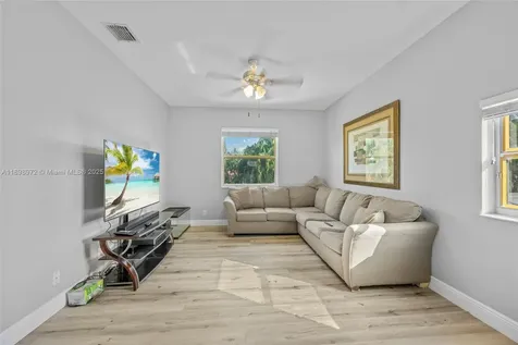 4401 NW 41st Place Coconut Creek FL 33073