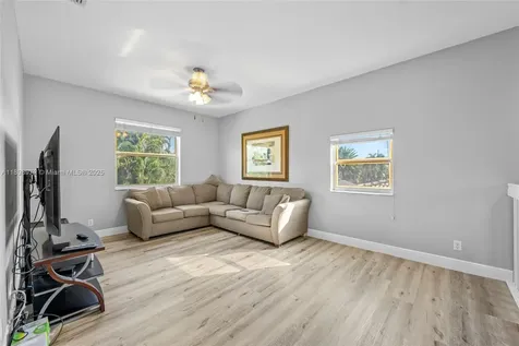 4401 NW 41st Place Coconut Creek FL 33073