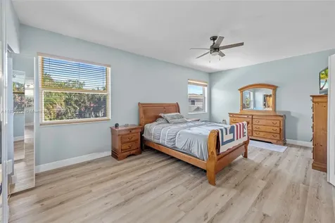 4401 NW 41st Place Coconut Creek FL 33073