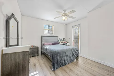 4401 NW 41st Place Coconut Creek FL 33073