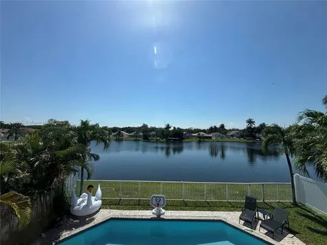 4943 SW 33rd Way Hollywood FL 33312