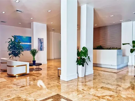2101 S Ocean Drive Hollywood FL 33019