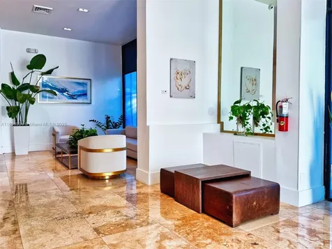 2101 S Ocean Drive Hollywood FL 33019