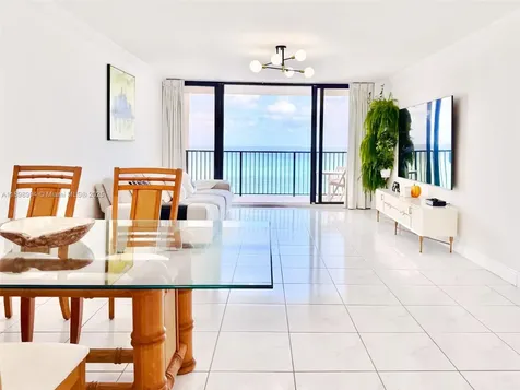 2101 S Ocean Drive Hollywood FL 33019