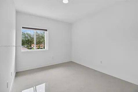 11244 NW 58th Terrace Doral FL 33178