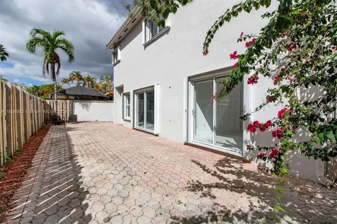 11244 NW 58th Terrace Doral FL 33178