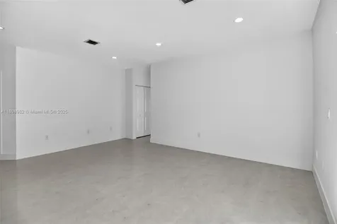 11244 NW 58th Terrace Doral FL 33178
